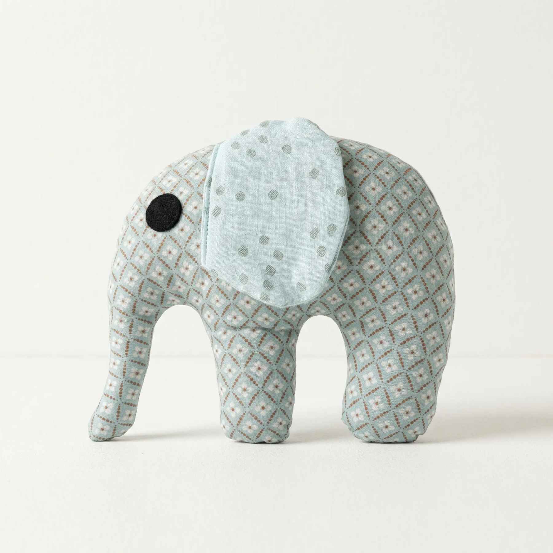 Handgemaakte olifant knuffel Flowers van Leonietje’s