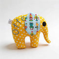 Knuffel olifant met geborduurde naam van Leonietje's – zacht babyknuffeltje in zelfgekozen stof als kraamcadeau